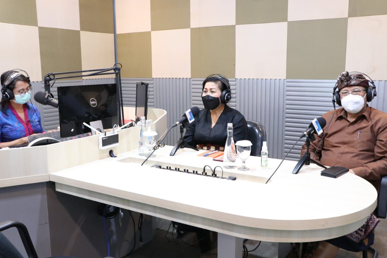 podiumnews.com-Ny. Putri Koster Ajak Keluarga Bergerak Amalkan HATINYA PKK 